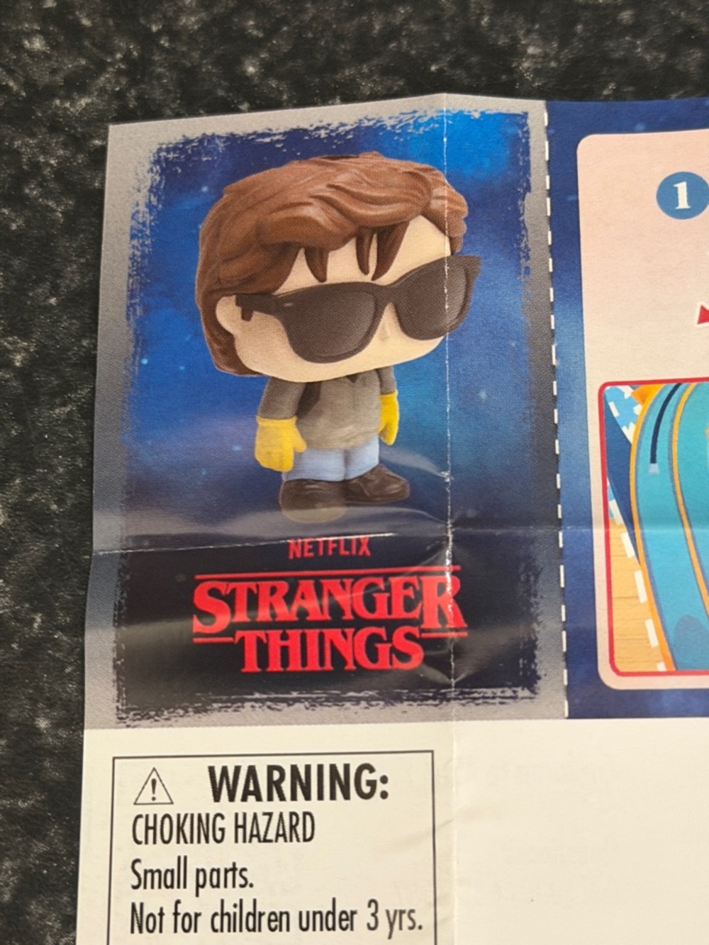 Stranger Things Kinder Joy - Steve